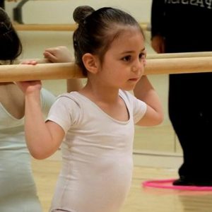 La Danza italiana cammina sulle gambe delle piccole scuole di danza